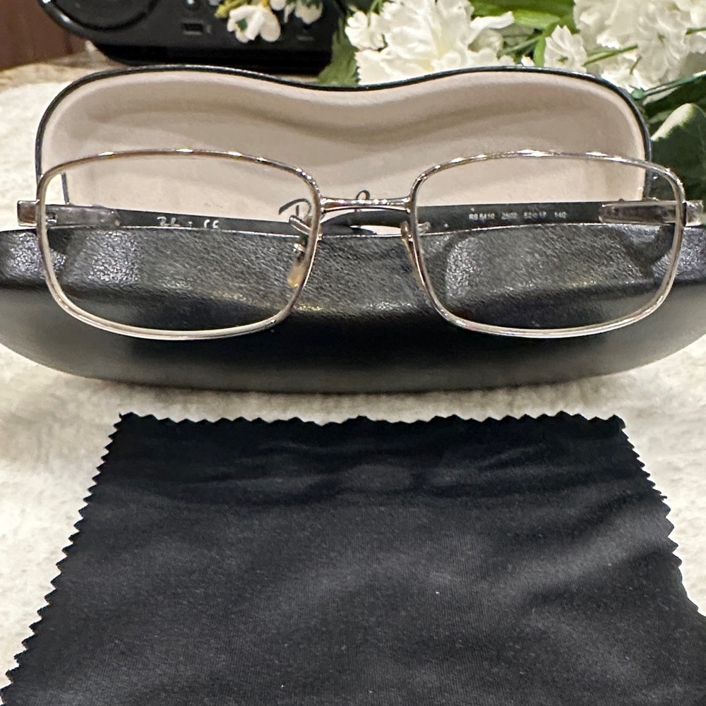 Rayban glasses with case and cleaning cloth - Picture 2 of 6